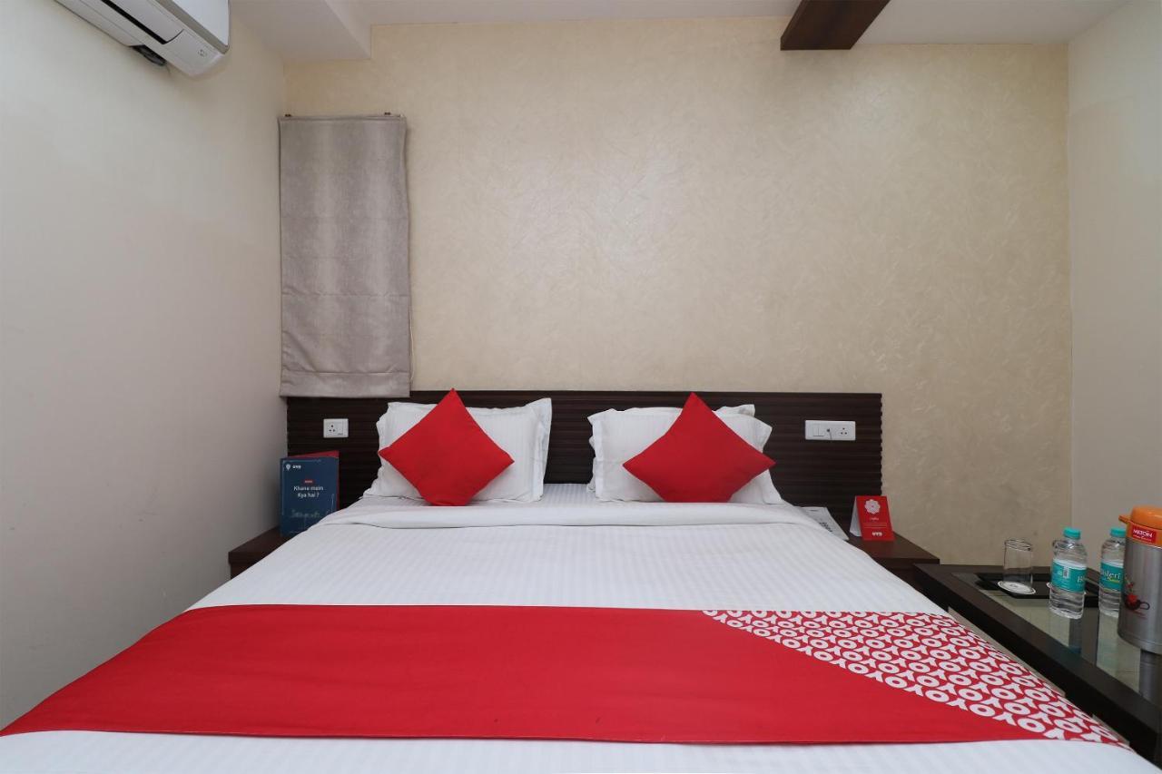 Oyo 29382 Golden Laurel Inn Deoria (Uttar Pradesh) Bagian luar foto